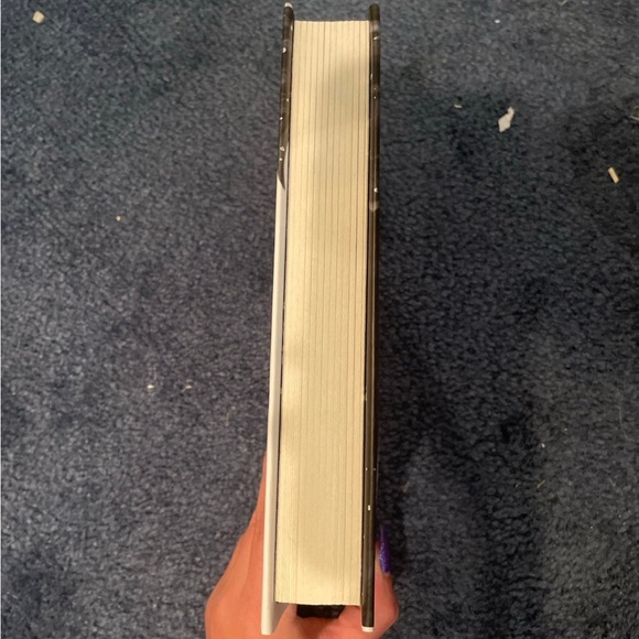 Owlcrate’s edition of The Whispering Dark - Picture 2 of 7